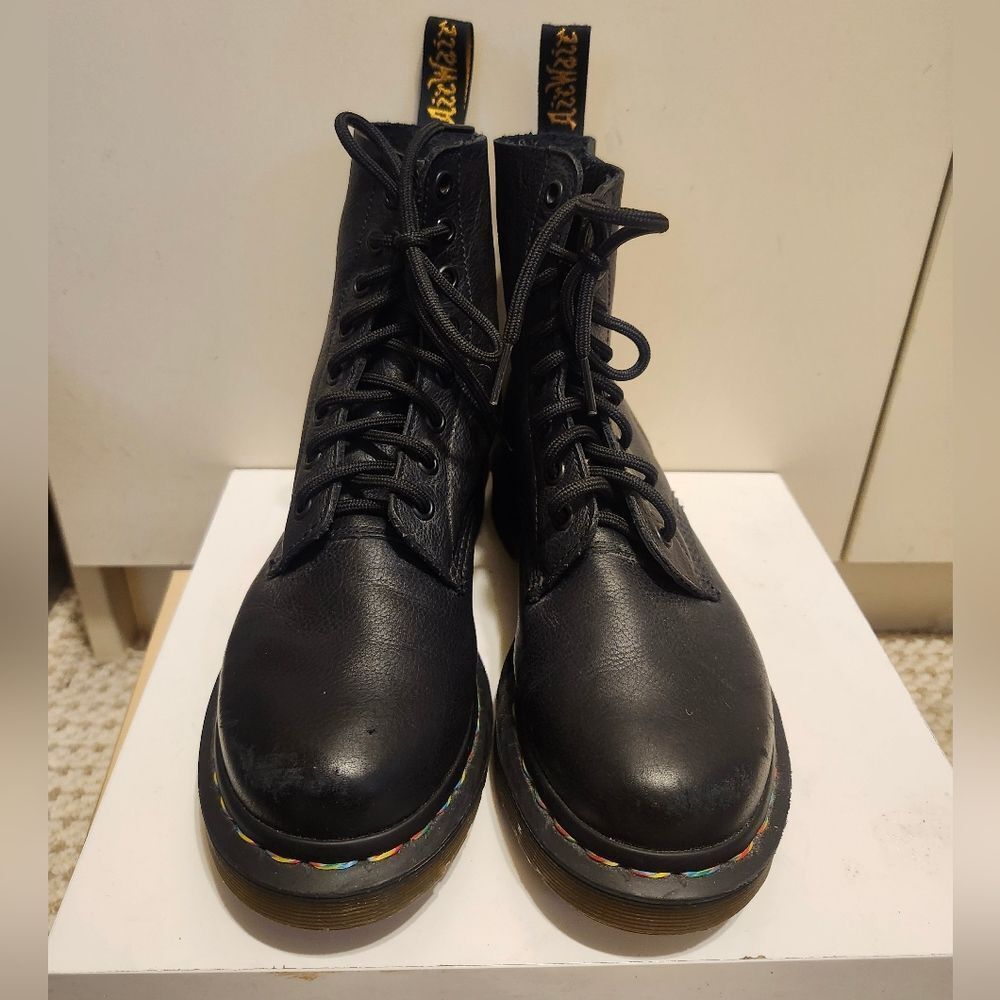 Dr. Martens "1460 Pascal Rainbow" Black Soft-Grain Leather Boots Sz. 6/37 $180 - Picture 5 of 10